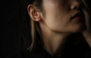 カウンセリングで泣くのは大丈夫？